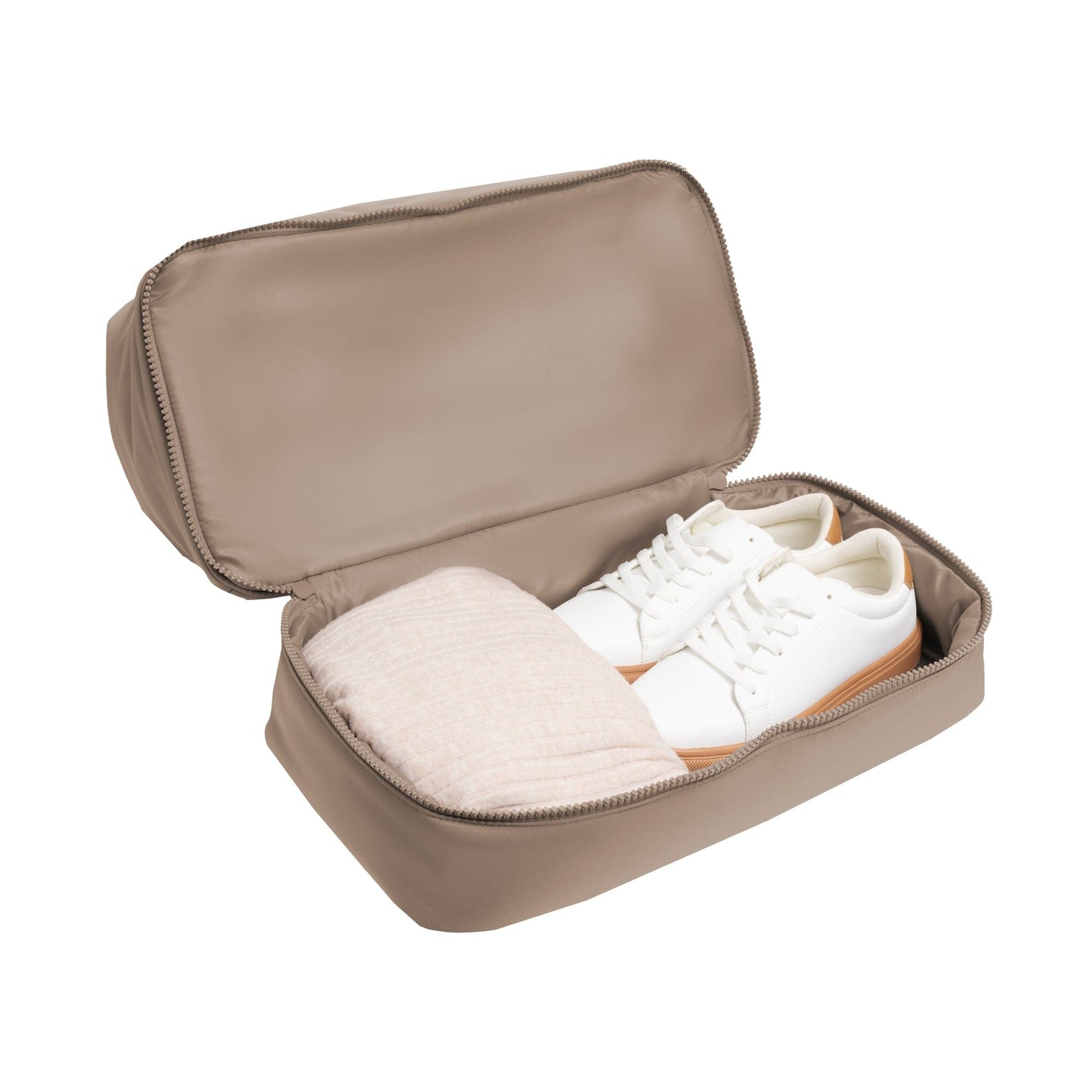 Joan & David 18 Inch High Density Sport Nylon Drop Bottom Duffel Bag