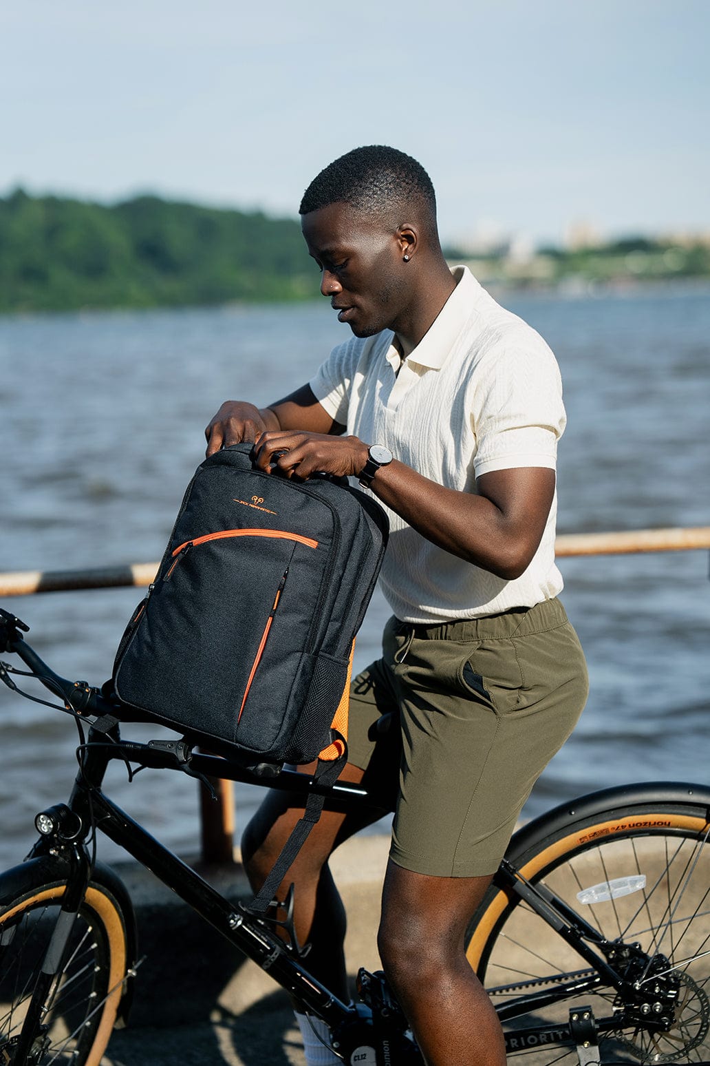 Jack Abrahams | The Carson | Men's 18-In Lightweight Nylon Workbook Backpack